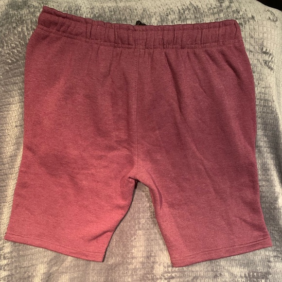 Brand new Nike Fleece Tech Shorts Men’s XL - Picture 2 of 3